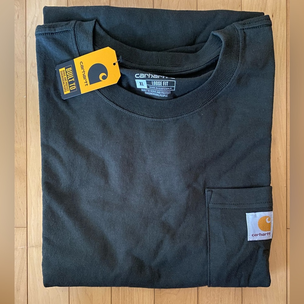 2 NWT Carhartt Tshirts (1 Loose 1 Original fit)